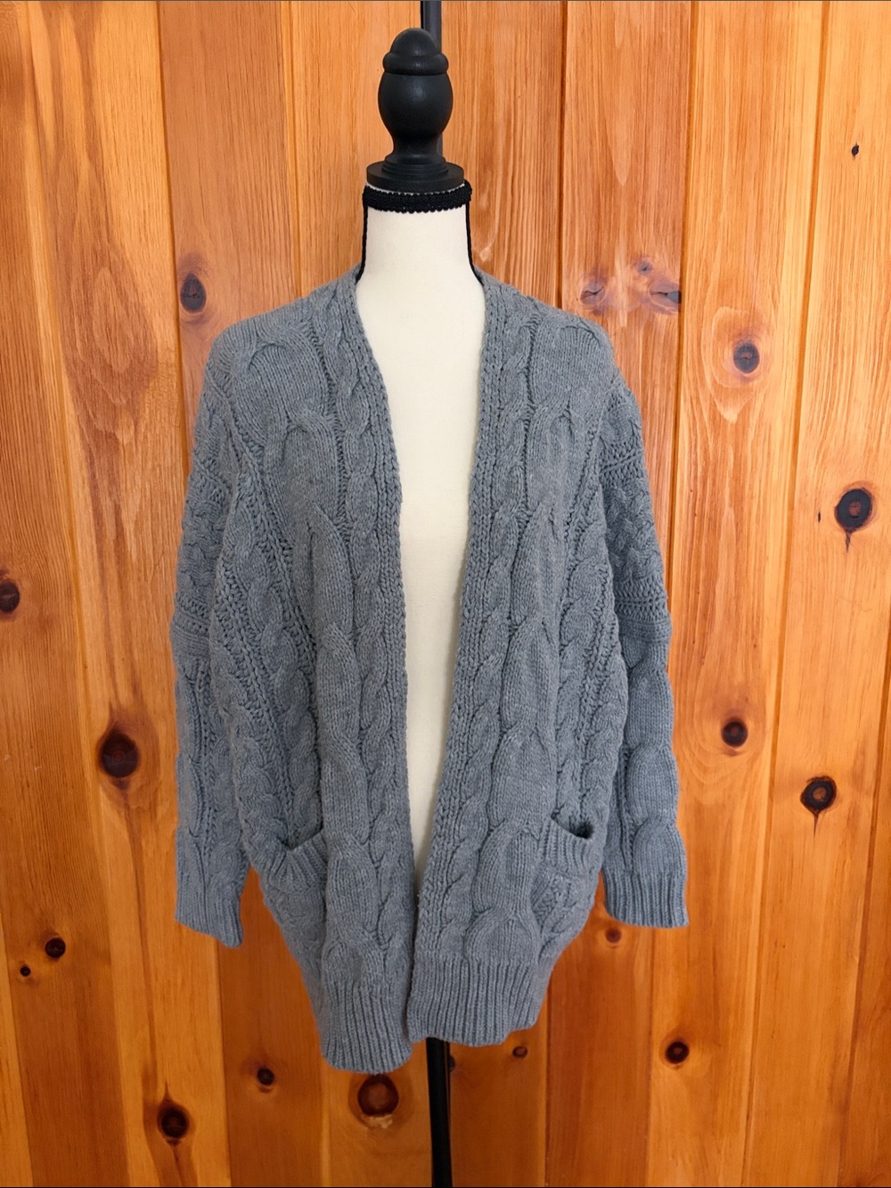 Moon & Madison Gray Cable Knit Oversized Cardigan Sweater Size Small